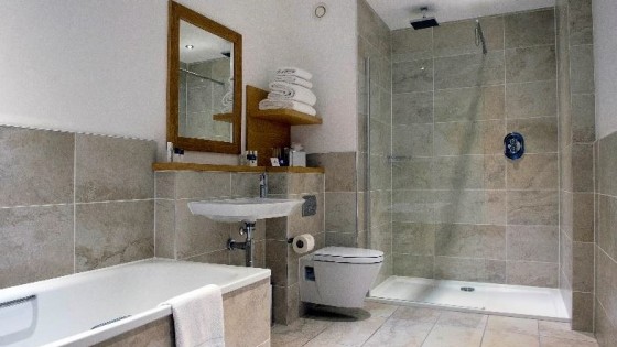 Kingsmills Hotel - Roca bathrooms