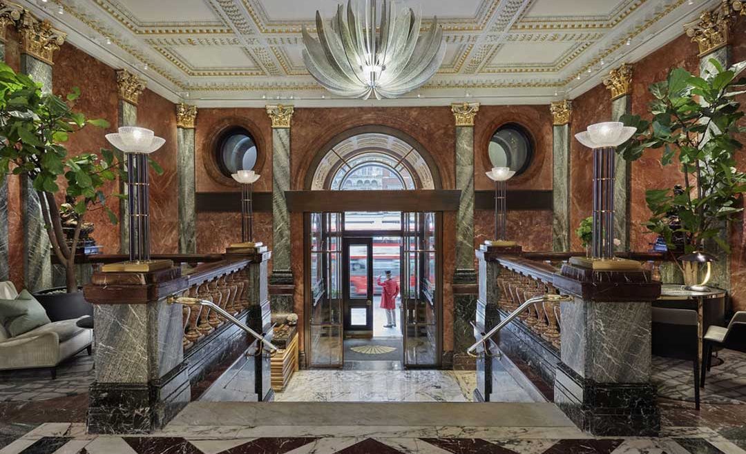 Mandarin Oriental lobby