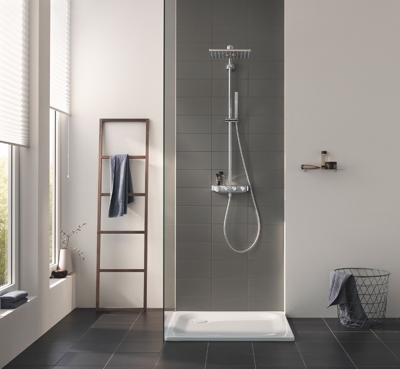 Modern bathroom featuring GROHE shower in the centre
