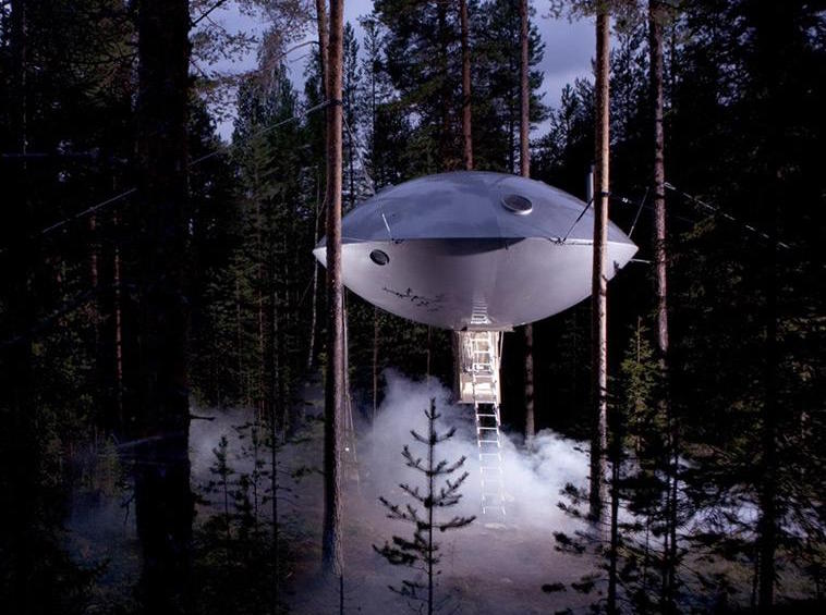 UFO hotel suite