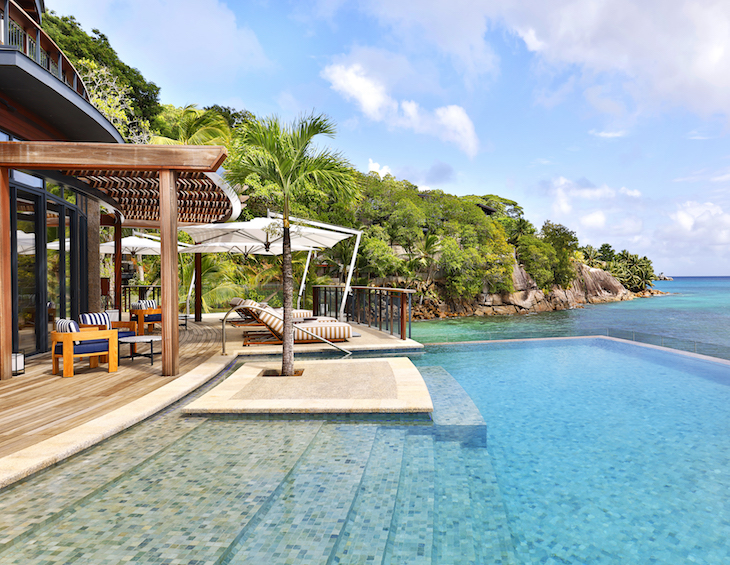 LXR-Mango-House-Seychelles-Main-House-Infinity-Pool_HR