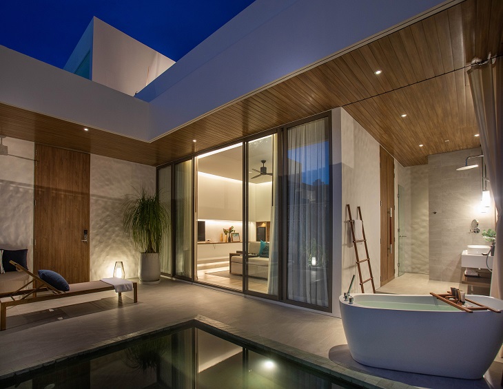 Melia Phuket Mai Khao-One_Bedroom_Villa_with_Private_Pool_at Night_