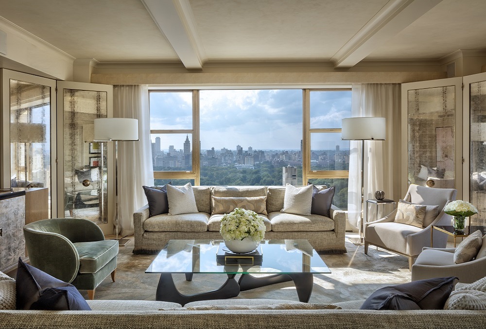 luxury hotel suite at the carlyle new york