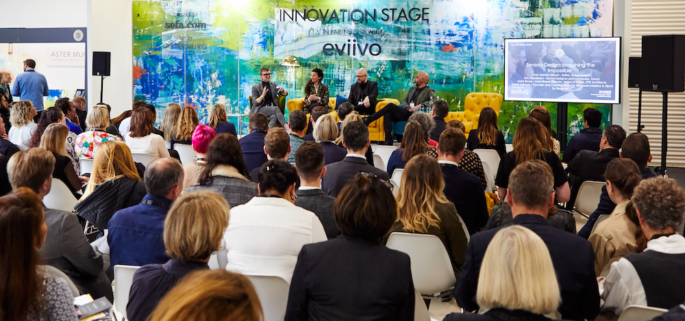 Image caption: Standing room only on the main stage at Independent Hotel Show 2021. | Image credit: Independent Hotel Show 2021