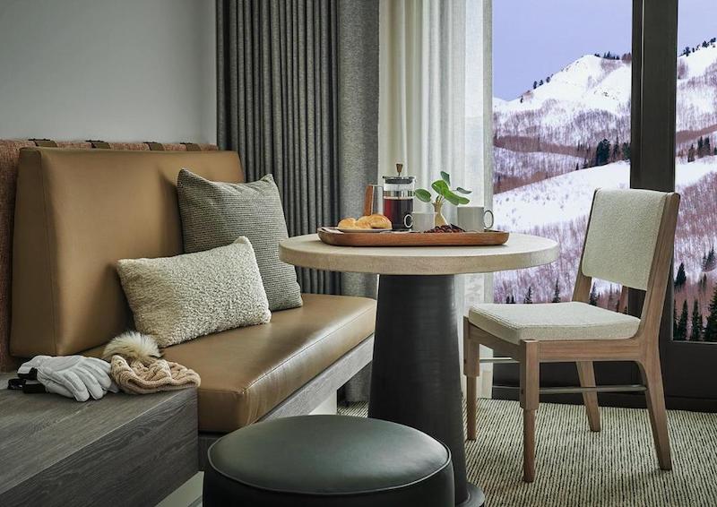 A cosy suite inside Pendry Park City Hotel
