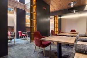wooden surfaces and finishes in public area of Hotel de Len