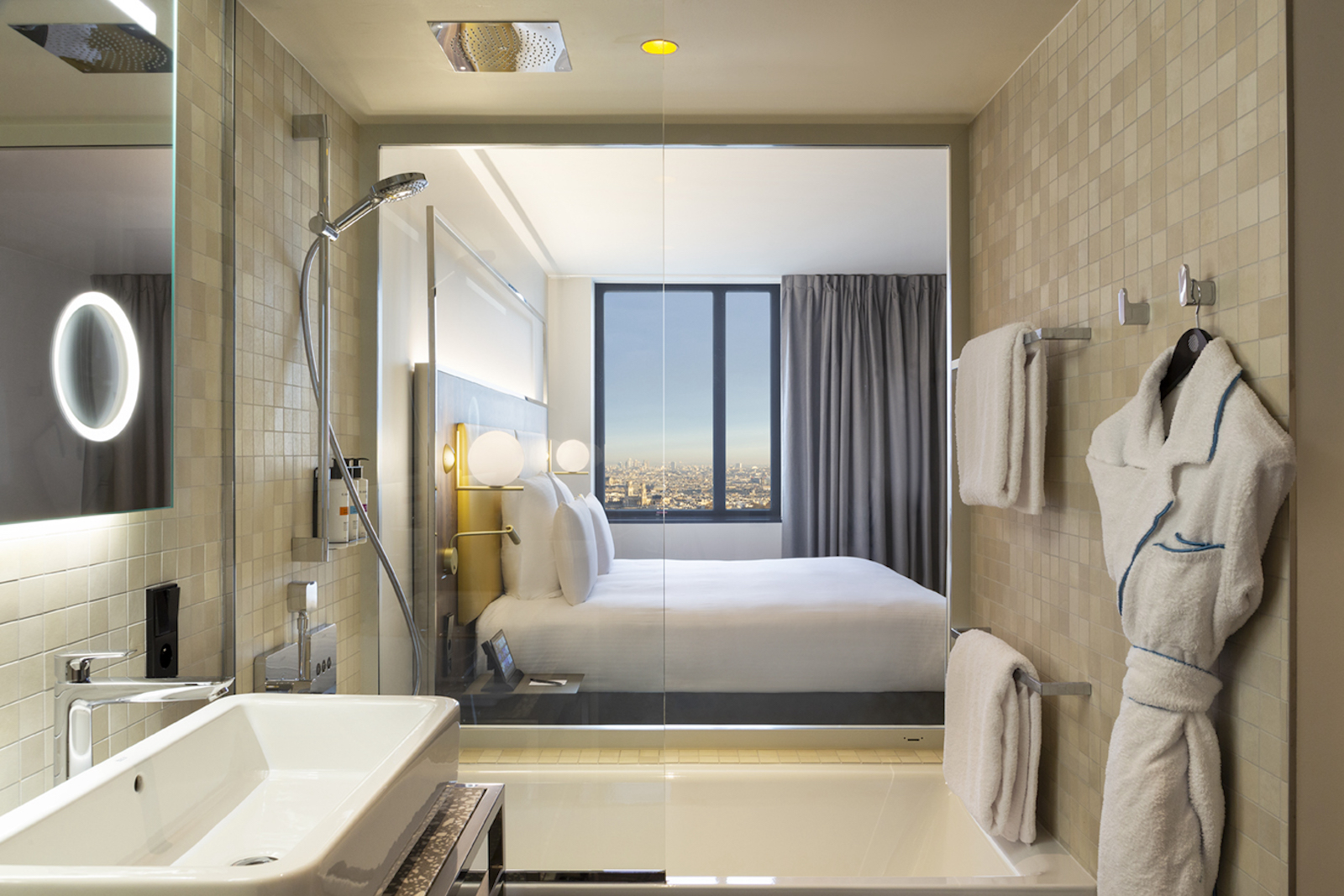 Pullman Paris Montparnasse_Suite - Bathroom view ©Arnaud Laplanche