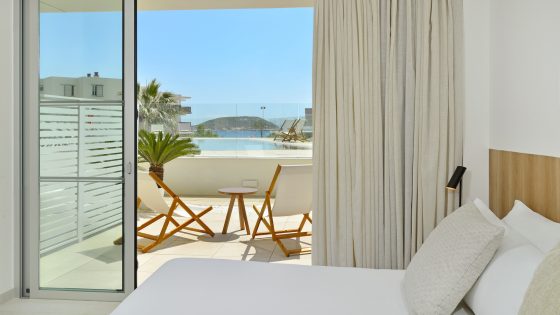 Guestroom inside INNSIDE Calvia Beach with sea view of Magaluf