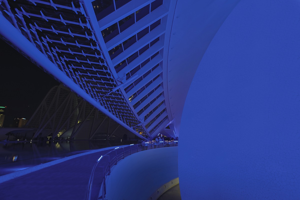 LEDS C4 created a temporary light installation on Calatrava’s iconic Hemisfèric building,