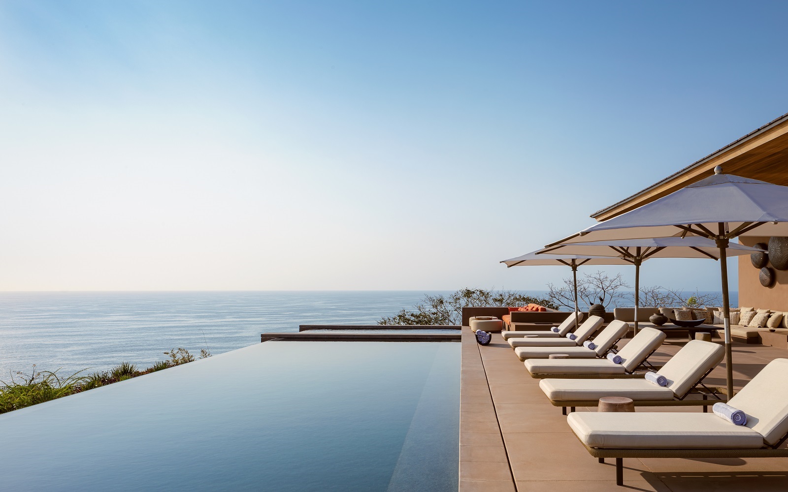 private signature villa with pool overlooking the ocean at One&Only Mandarina