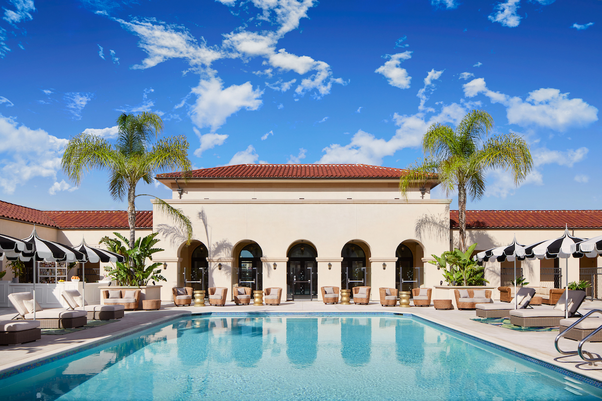 Pasadena Hotel & Pool - pool area
