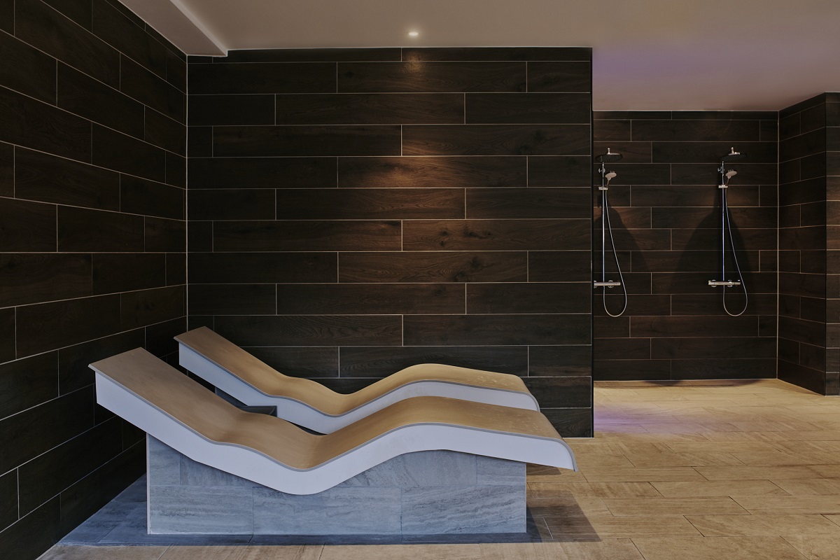black tiles on the walls in Spa at Horwood House Hotel
