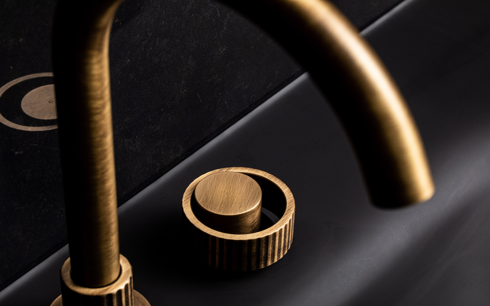 Close-up of OROLOGY tap from Bagnodesign.JPG