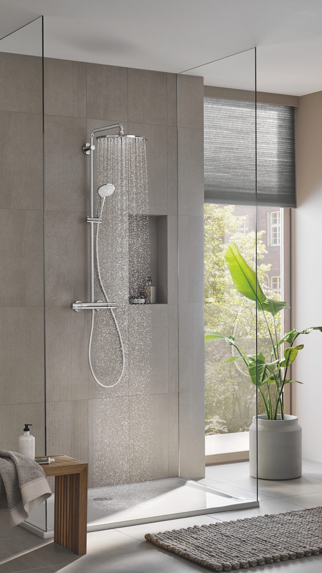 GROHE EUPHORIA SYSTEM 310 SHOWER SYSTEM with CoolTouch technology & EcoJoy for reduced flow