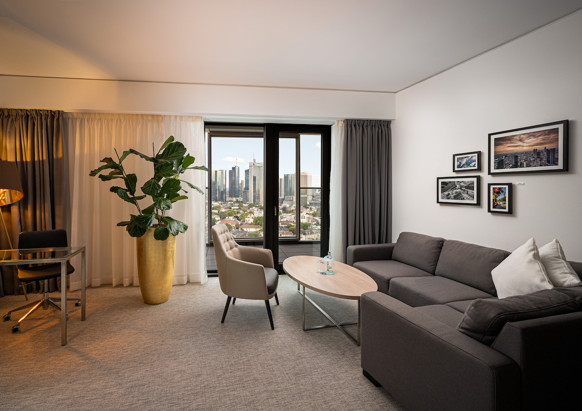 Clean, modern design inside suite of Meliá Frankfurt City