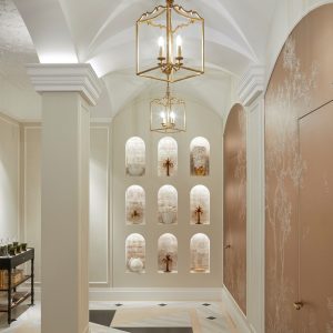 display niches in retail design of Bonadea in London with white pillars and coffered ceiling