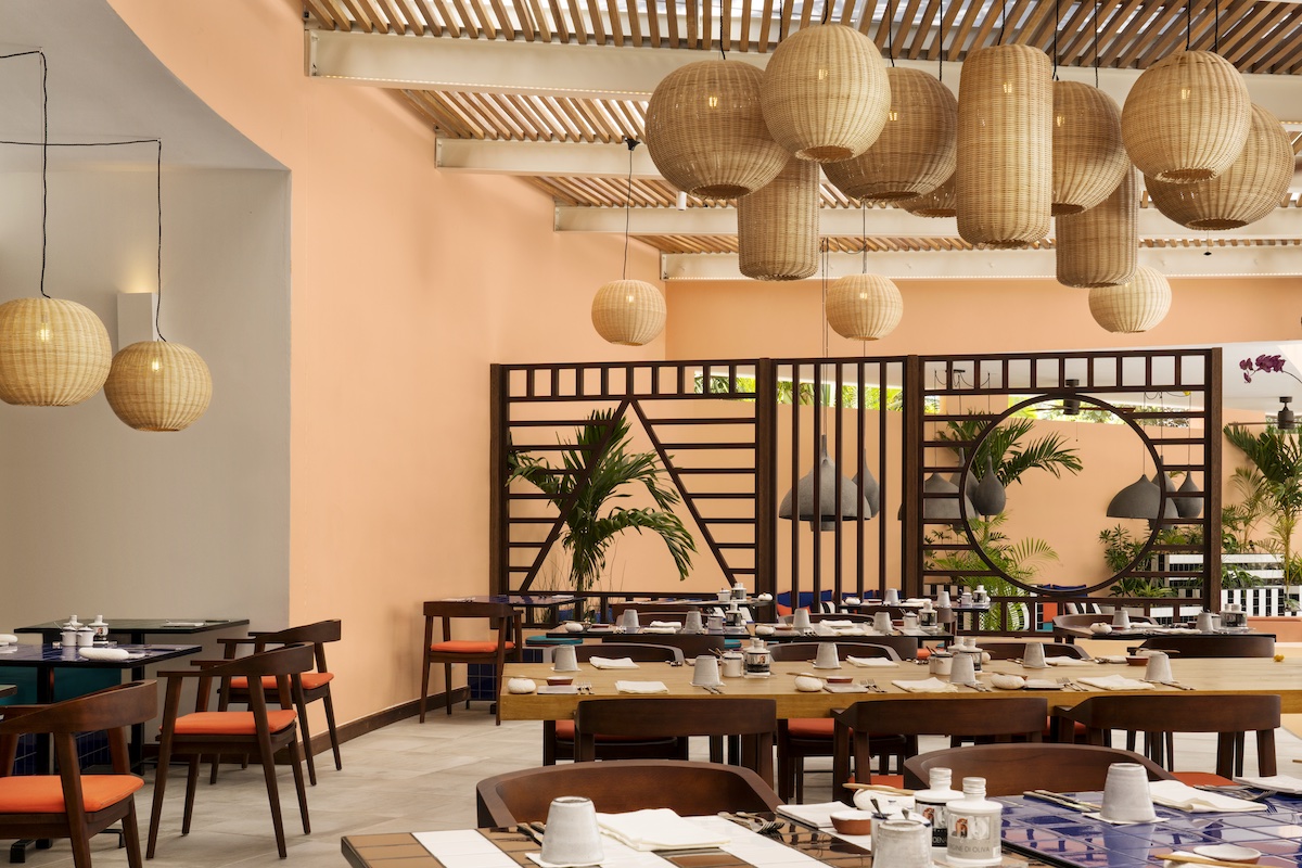 Restaurant with Moroccan vibes in the design scheme at SALT of Palmar