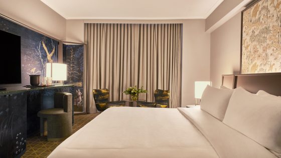 A large, modern and contemporary suite bedroom inside Park Lane New York
