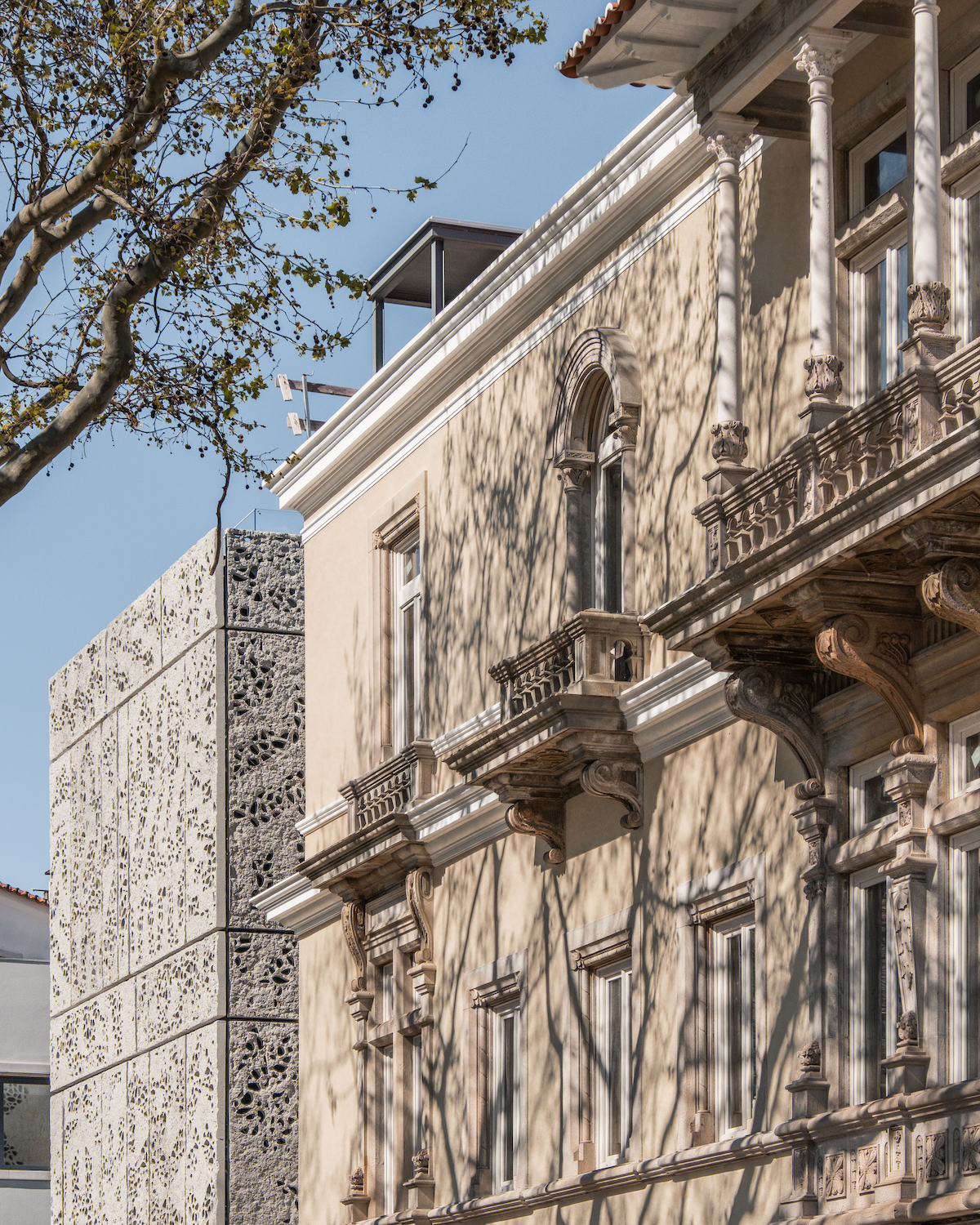 Exterior of Artsy Cascais - new and old building