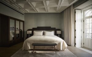 The Largo bedroom - architectural feature on the roof