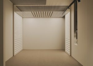 architectural lighting in white cube