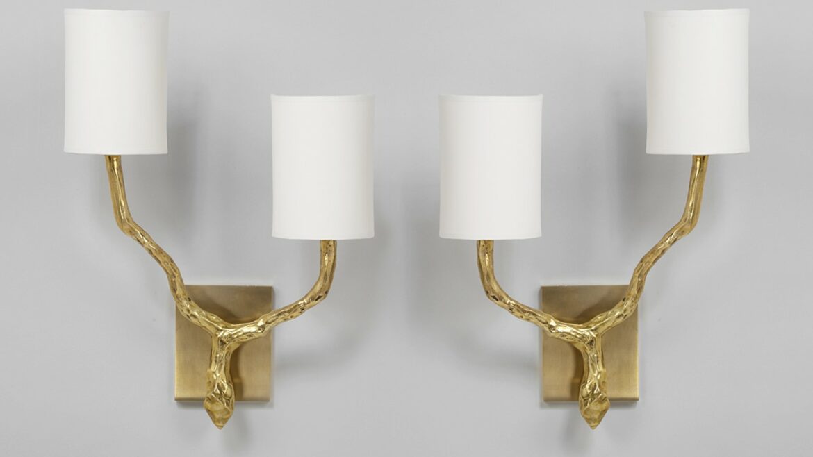 Twig wall light in brass by Vaughan