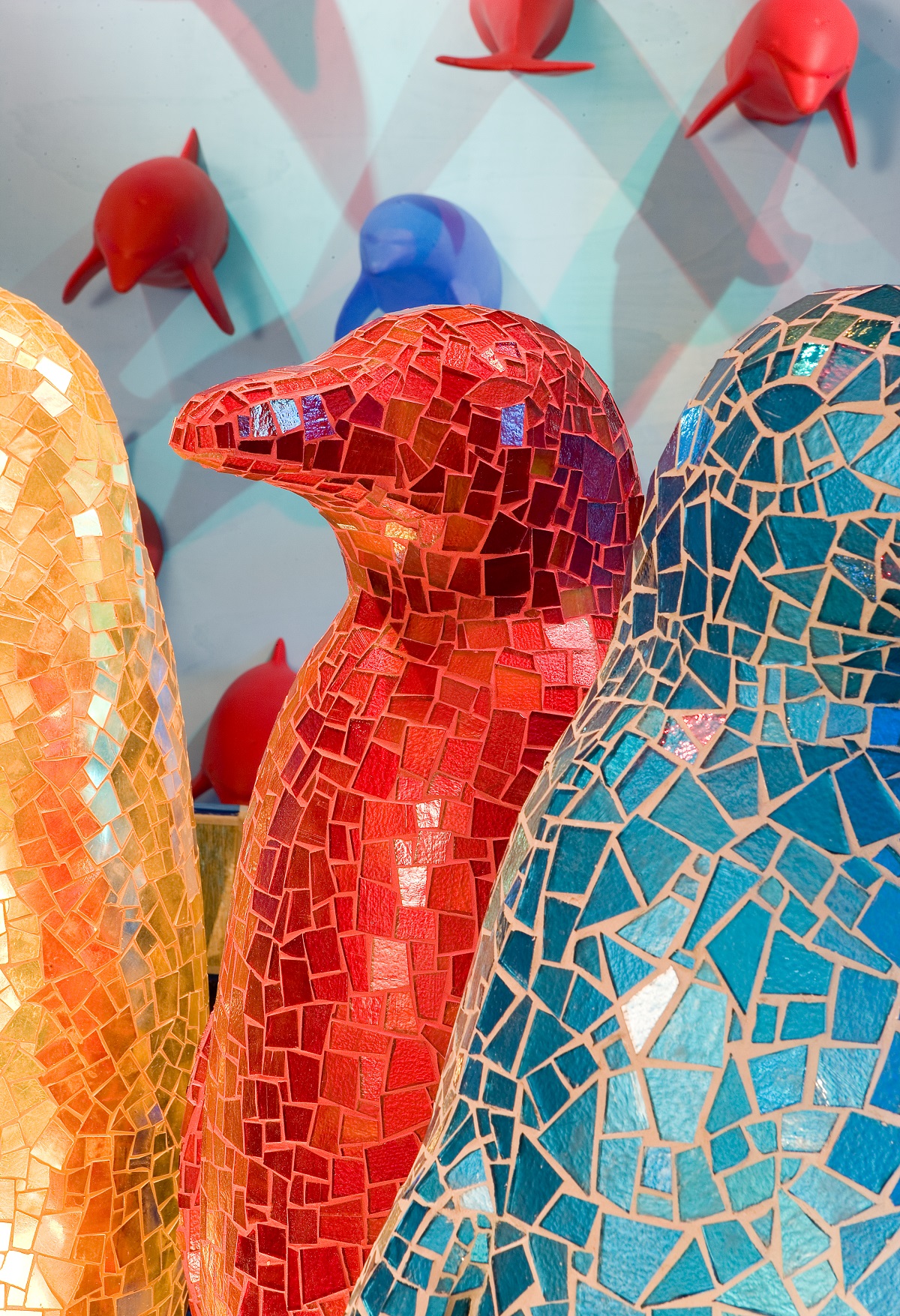 glass mosaic penguins by Cracking Art