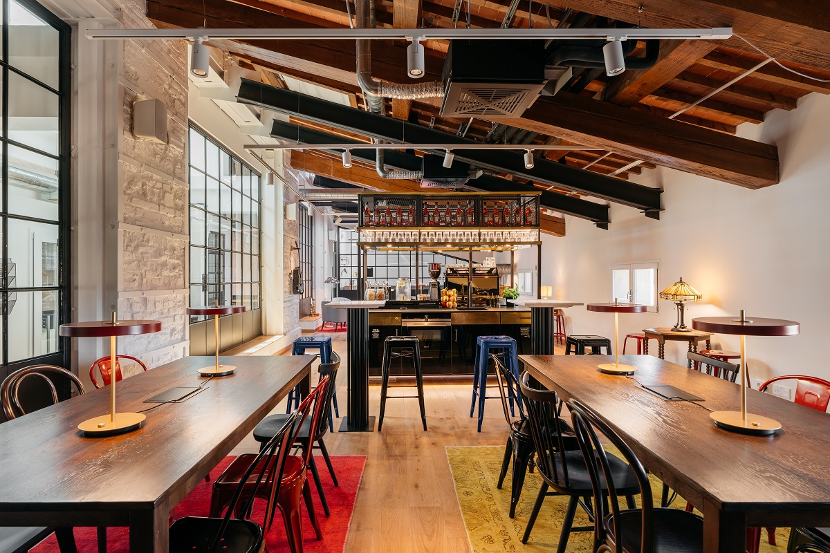 communal wooden work tables in Ruby Dante in Florence