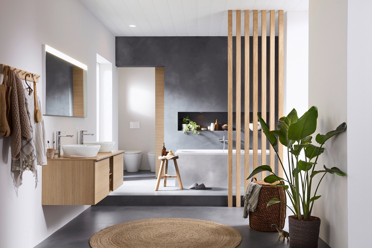 bathroom design with wood surfaces and plants