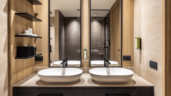 Double basin and vanity from RAK in guest bathroom at Gardea Soulfamily Resort