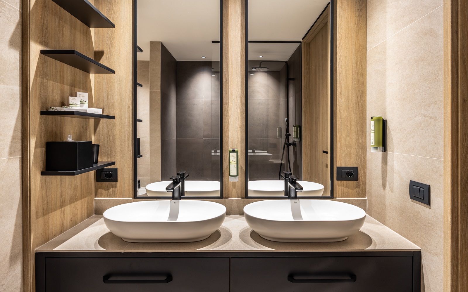 Double basin and vanity from RAK in guest bathroom at Gardea Soulfamily Resort