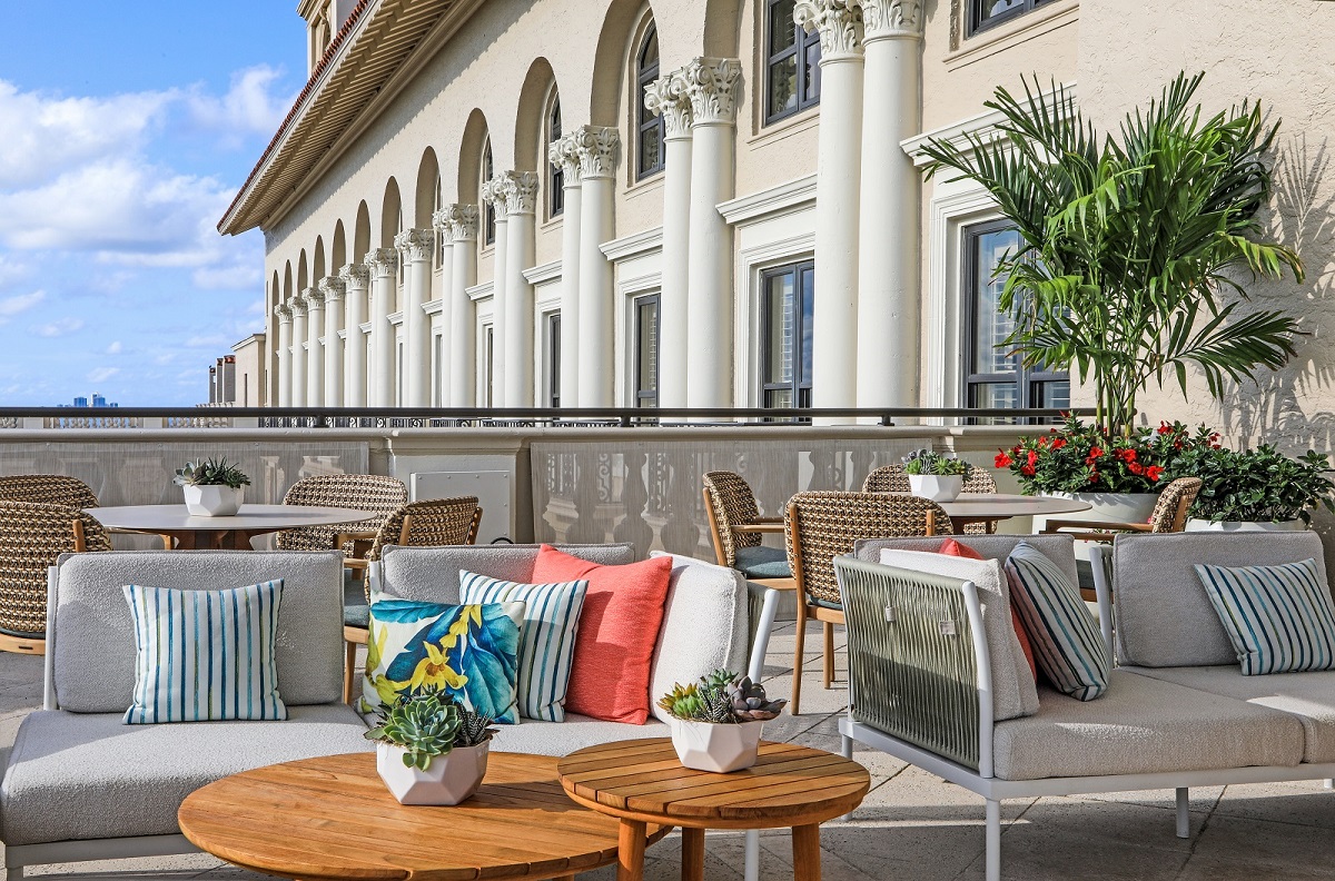 the terrace at Flagler club with Italianate columns in the background