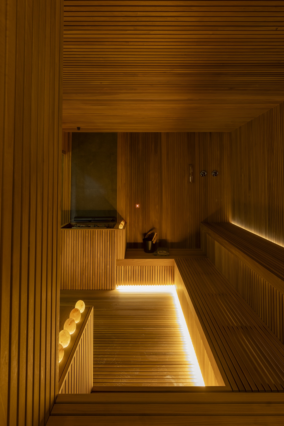 lowlighting in sauna at Borgo dei Conti Resort