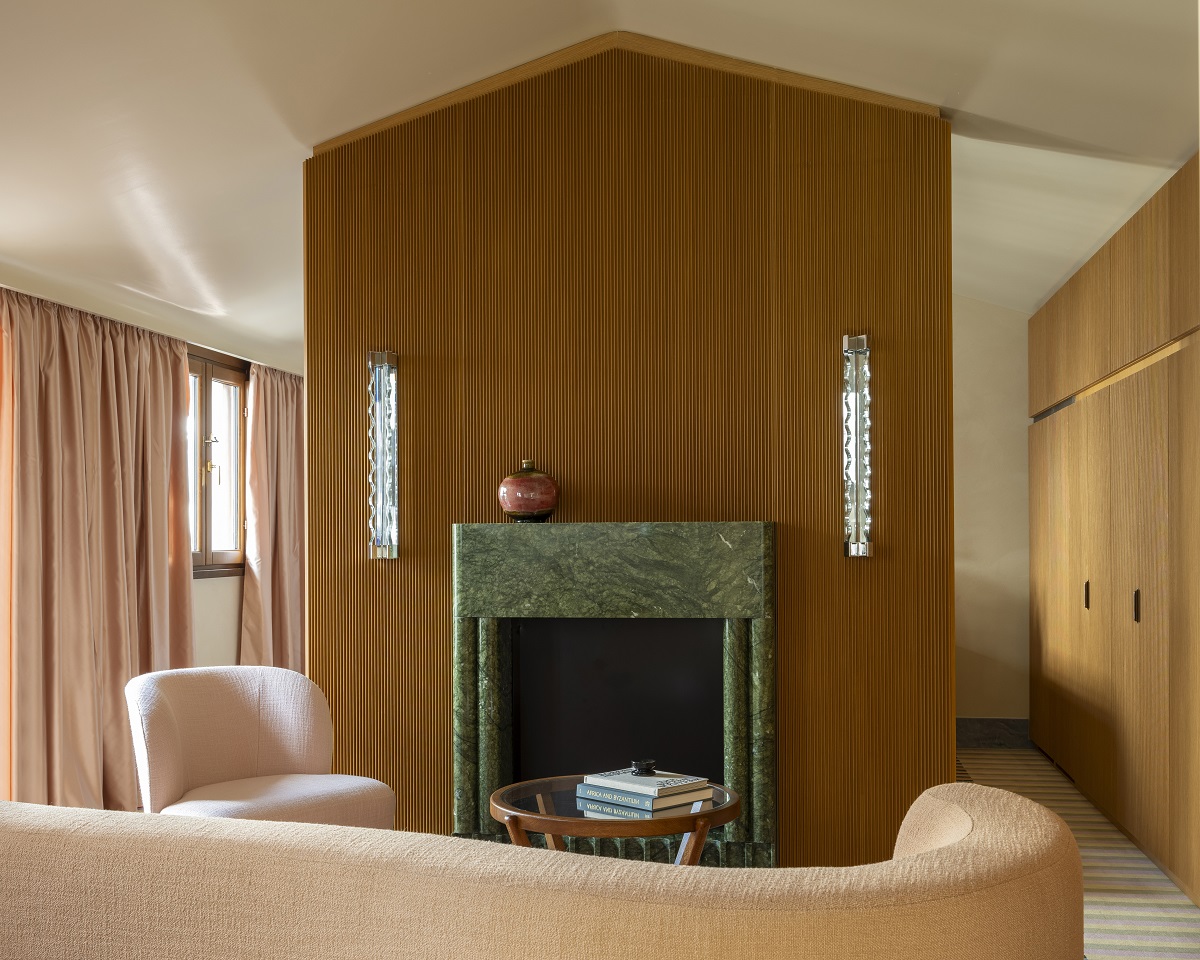 terrace suite in Palazzo Talia in shades of terracotta