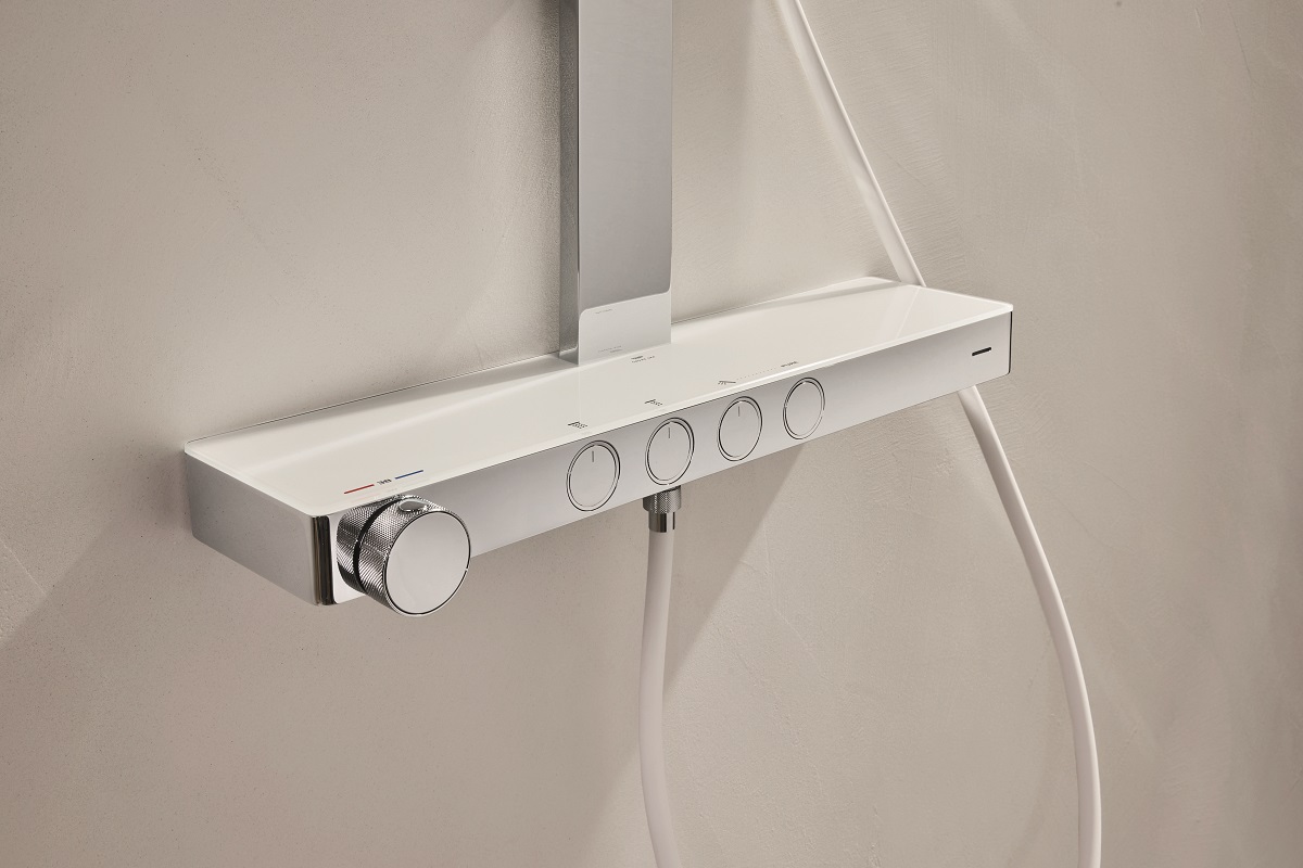 controls on the GROHE Rainshower Aqua Pure