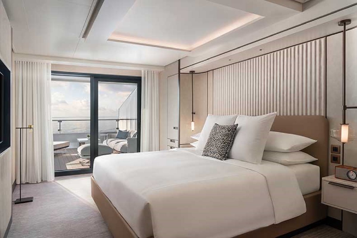 The guest suites onboard Ilma are luxurious, designed with a pale colour palette and mood lighting