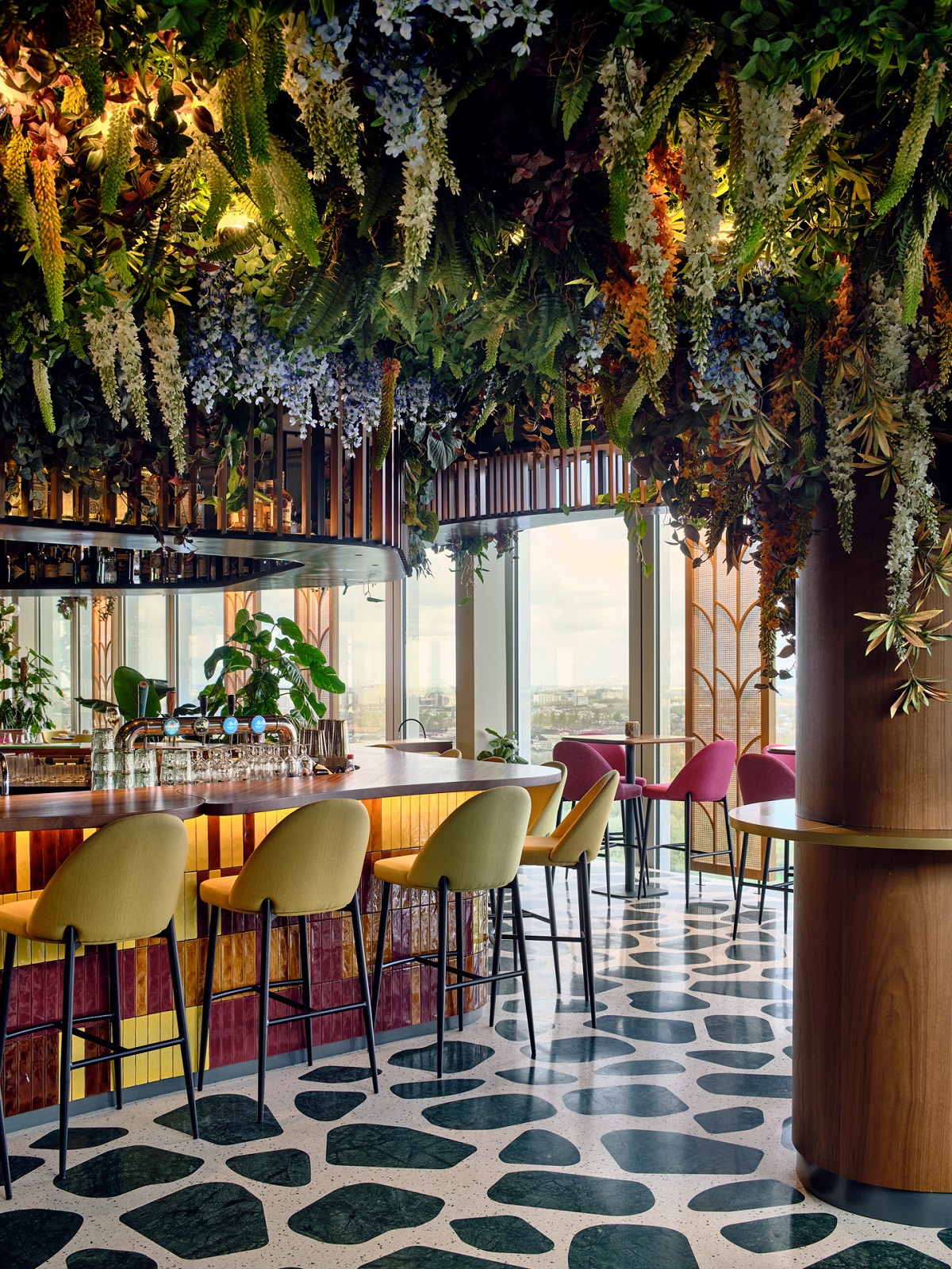 lush ceiling plants give Selva a tropical feel