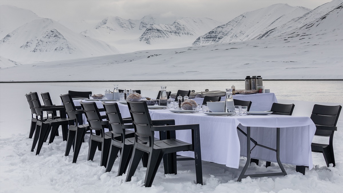 dinner table in the Arctic with COMO