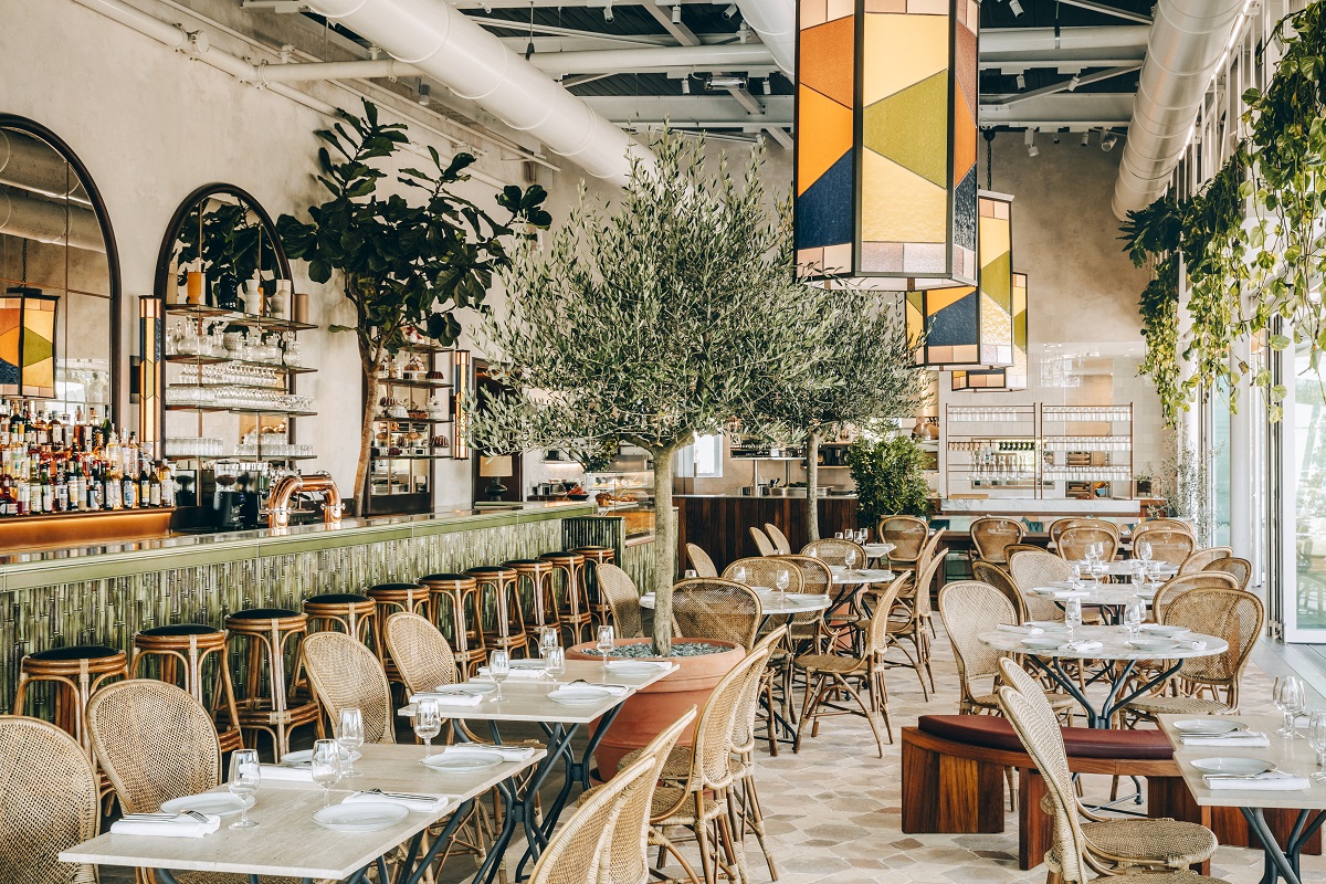 bar counter and restaurant seating in Le Perchoir Paris with furniture by VIRIATO