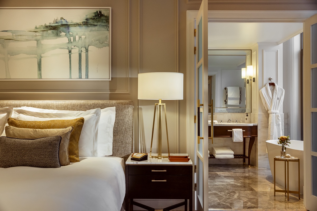 grand deluxe suite in Corinthia Brussels