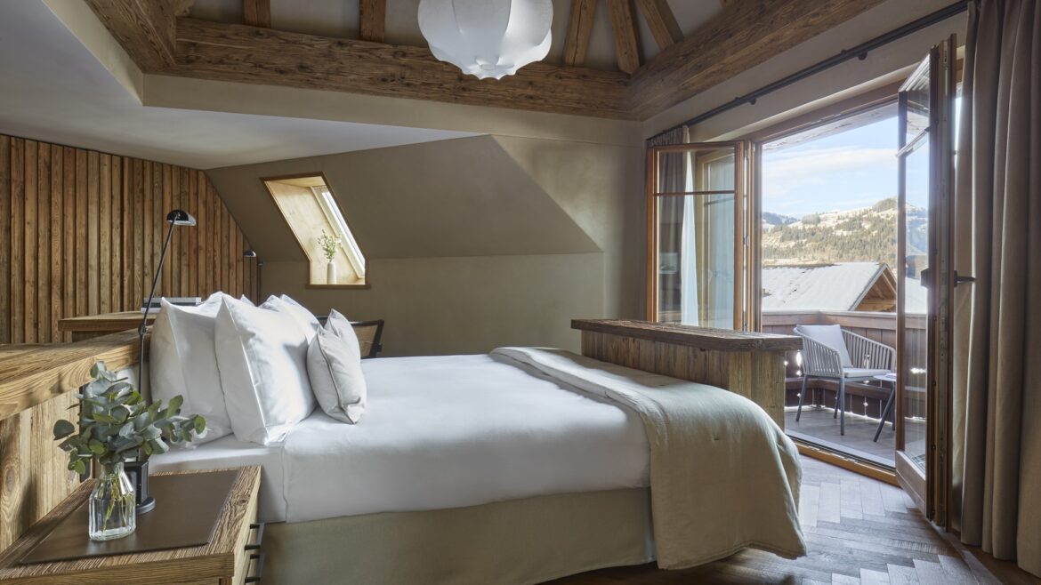 guestroom The Mansard suite Gstaad