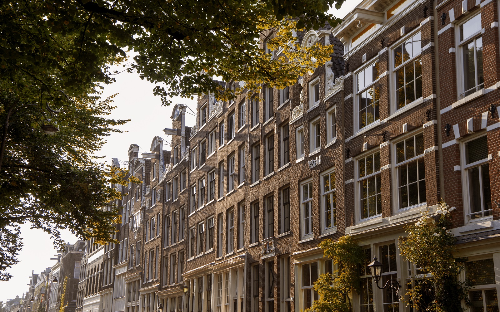 hotel facade of Rosewood Amsterdam