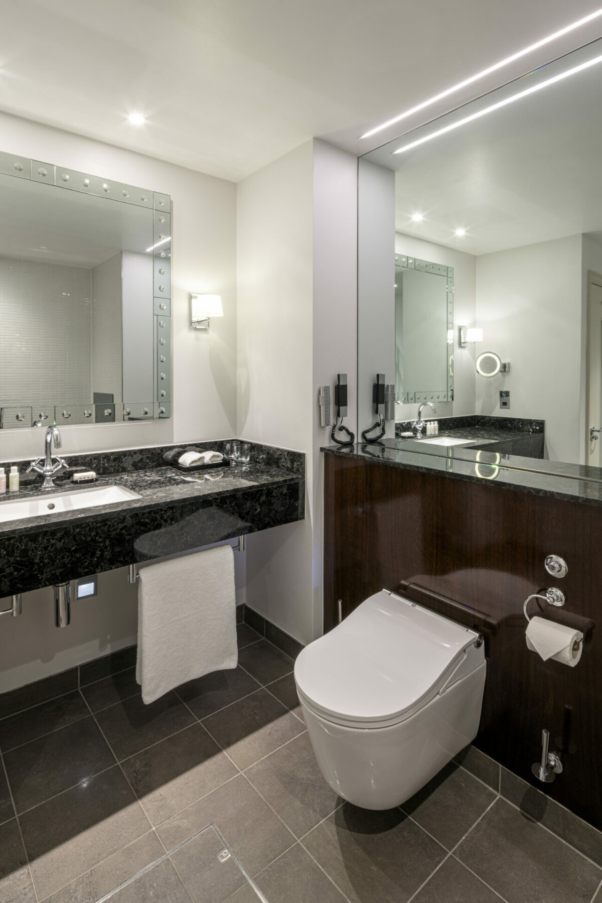 TOTO WASHLET in the Prince Akatoki London hotel bathroom