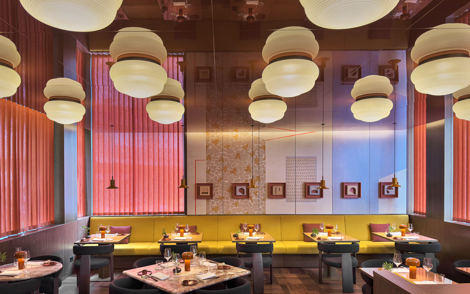 lighting and colours in restaurant in Casa Brera Milan