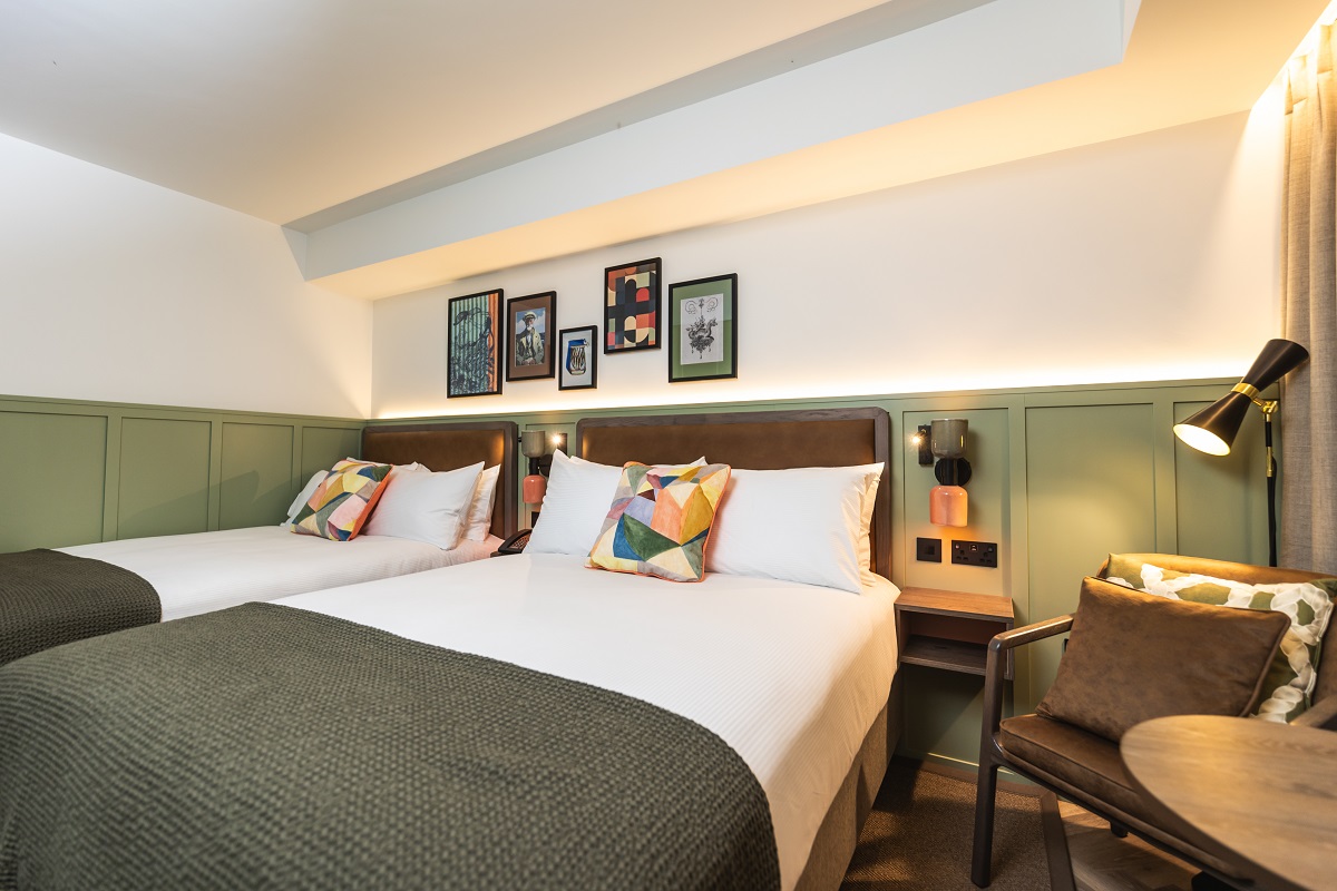 The-Marcus-Portrush-Tapestry-Collection-by-Hilton-Room