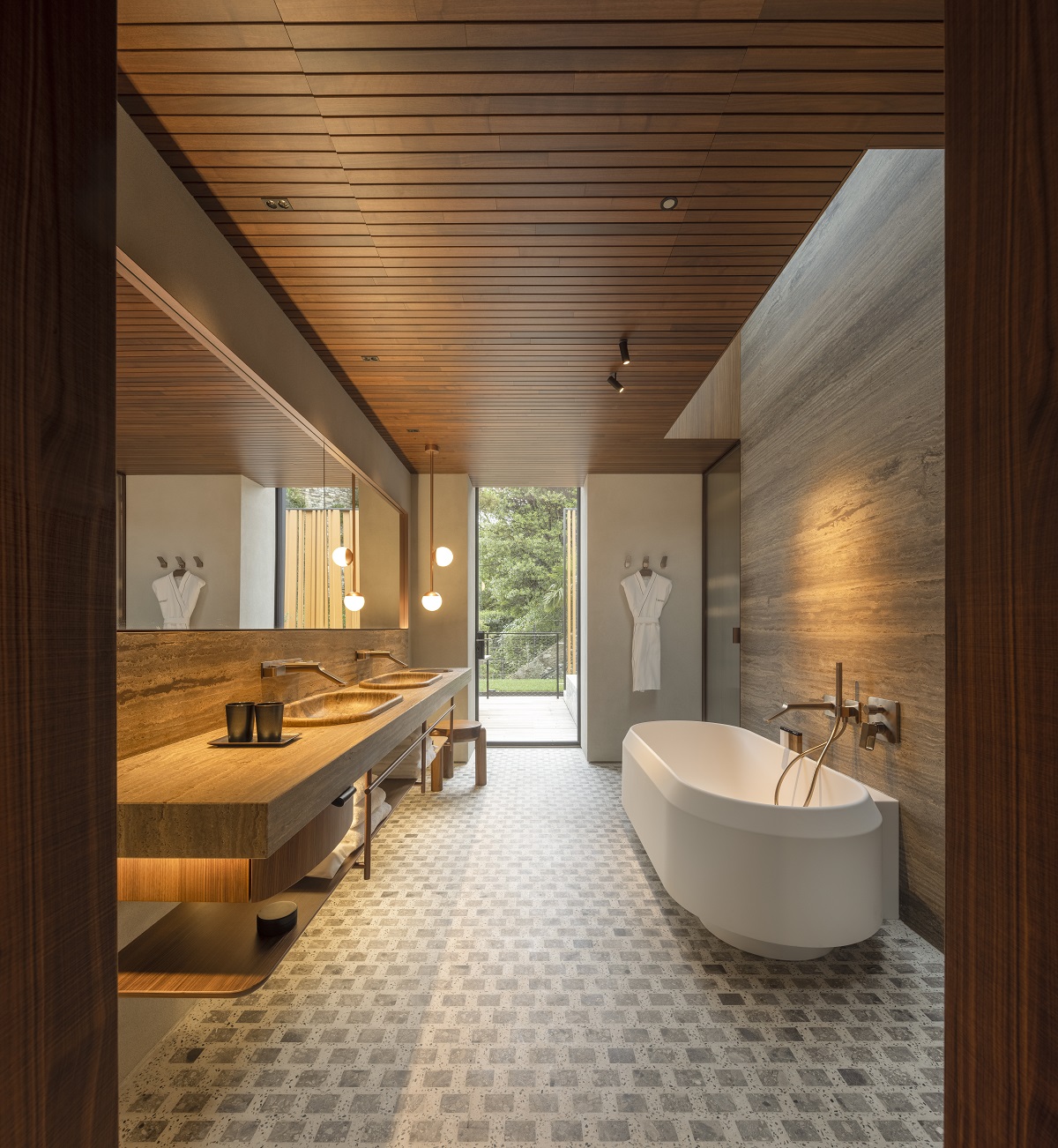 luxury hotel bathroom in the Listening suite in Il Sereno Lake como