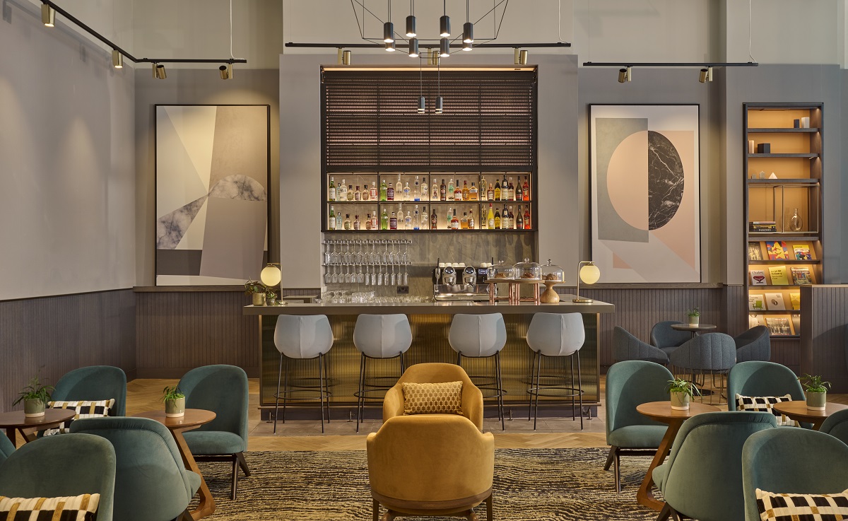 Hyatt-Regency-London-Blackfriars-City-Lounge-Main-Dining-Area