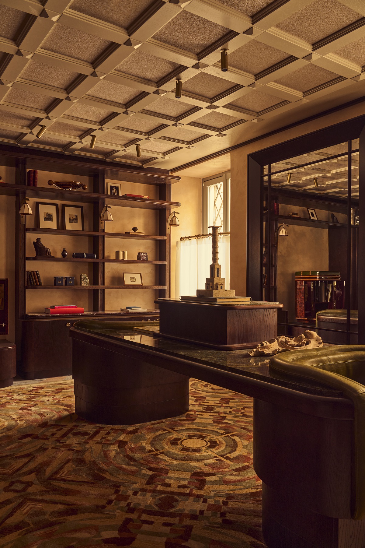 panelled ceiling above the concierge in Orient Express La Minerva