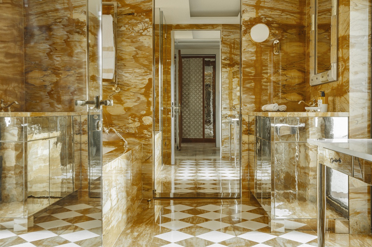 marble, glass and gold in Peter Marino vision for Hotel Cipriani