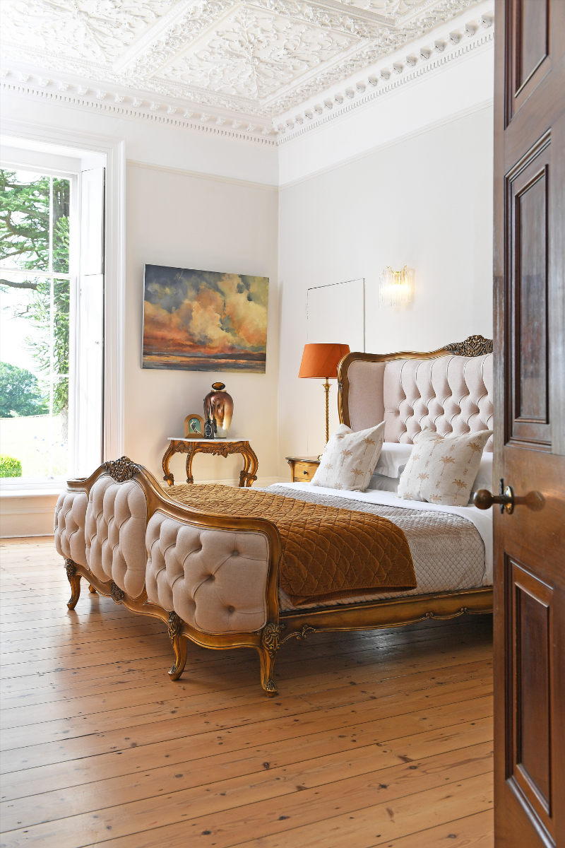 Coach House bedframe